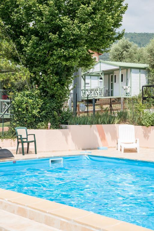 Camping Fleuri 2*